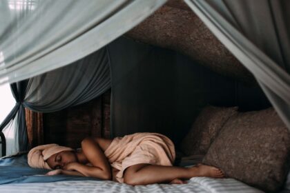 découvrez l'importance du sommeil pour votre bien-être. apprenez des conseils pratiques pour améliorer la qualité de votre sommeil, des techniques de relaxation et des rituels nocturnes efficaces pour vous endormir plus facilement.