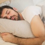 découvrez l'importance du sommeil pour votre santé et votre bien-être. apprenez des conseils pratiques pour améliorer la qualité de votre sommeil et optimiser votre repos nocturne.