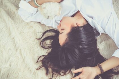 découvrez l'importance du sommeil pour votre santé et votre bien-être. apprenez des astuces pour améliorer votre qualité de sommeil, rétablir votre rythme circadien et profiter d'un repos réparateur chaque nuit.