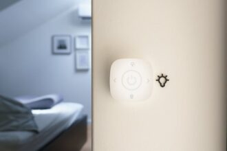 découvrez les dispositifs pour l'apnée du sommeil : des solutions innovantes et efficaces pour améliorer votre qualité de sommeil. explorez les options disponibles pour un meilleur repos et une santé optimale.