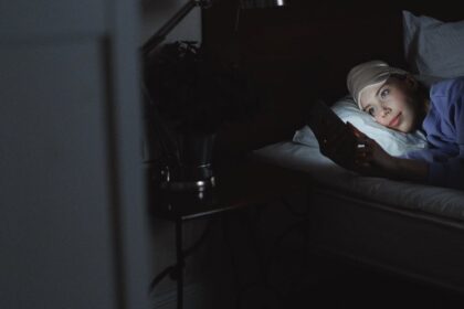 découvrez l'importance du dépistage de l'apnée du sommeil pour améliorer votre bien-être. apprenez à identifier les symptômes, les méthodes de diagnostic et les solutions pour un sommeil réparateur.