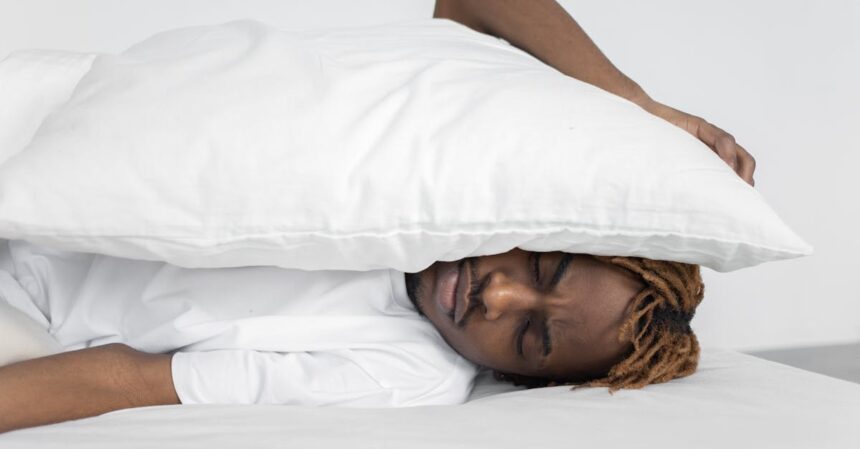 découvrez l'importance du sommeil lors de la journée mondiale du sommeil. apprenez des astuces pour mieux dormir et améliorer votre bien-être au quotidien.