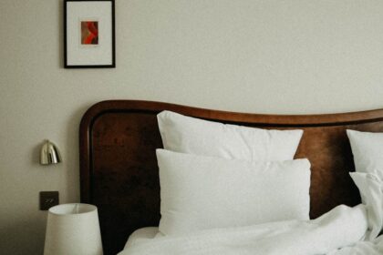 découvrez comment améliorer la qualité de votre sommeil grâce à des conseils pratiques, des astuces et des techniques efficaces pour favoriser un repos réparateur. optimisez votre bien-être et réveillez-vous revitalisé chaque matin.