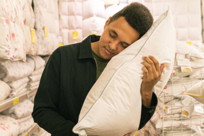 découvrez des conseils et astuces pour améliorer la qualité de votre sommeil, optimiser votre routine nocturne et favoriser un repos réparateur afin de revitaliser votre corps et votre esprit.