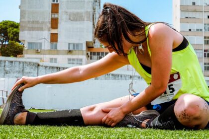 découvrez l'art du stretching : améliorez votre flexibilité, réduisez les tensions musculaires et favorisez votre bien-être général. apprenez des techniques simples pour intégrer le stretching dans votre routine quotidienne et optimisez vos performances sportives.