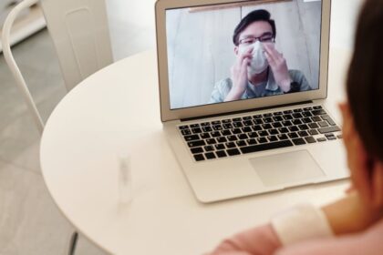 découvrez les avantages de la télémédecine : consultations médicales à distance, accès facilité aux soins et suivi personnalisé pour améliorer votre santé sans contraintes géographiques.