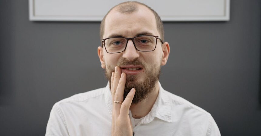découvrez comment soulager rapidement une douleur dentaire grâce à des remèdes efficaces et des conseils pratiques. apprenez les causes de la douleur dentaire et quand consulter un professionnel pour un traitement approprié.