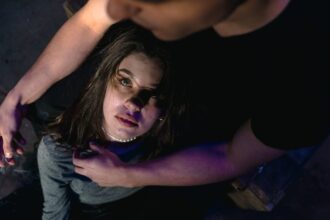 découvrez tout ce qu'il faut savoir sur le vaccin contre le typhus : son efficacité, sonimportance pour la santé publique et les recommandations de vaccination pour les voyageurs. protégez-vous et vos proches contre cette maladie contagieuse.