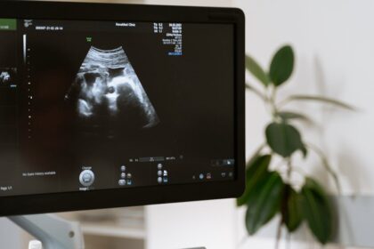 découvrez les multiples applications de l'échographie : un examen médical non invasif et essentiel pour le diagnostic, le suivi des grossesses et l'exploration des organes internes. informez-vous sur cette technique d'imagerie sûre et ses avantages.
