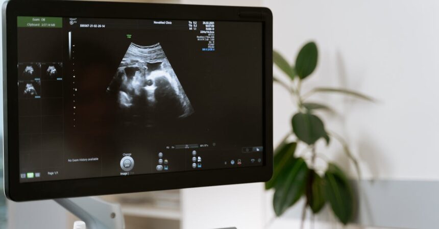 découvrez les multiples applications de l'échographie : un examen médical non invasif et essentiel pour le diagnostic, le suivi des grossesses et l'exploration des organes internes. informez-vous sur cette technique d'imagerie sûre et ses avantages.
