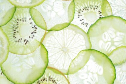 découvrez tout sur la vitamine b1, également connue sous le nom de thiamine. apprenez ses bienfaits pour la santé, son rôle essentiel dans le métabolisme et les sources alimentaires riches en vitamine b1. informez-vous sur les recommandations journalières et les symptômes de carence pour optimiser votre bien-être.