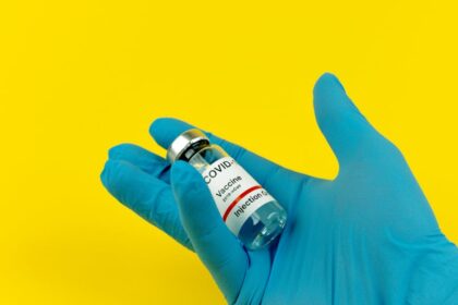 découvrez les prix des vaccins contre la fièvre jaune pour voyager en toute sécurité. trouvez les options disponibles près de chez vous et protégez-vous efficacement contre cette maladie infectieuse.