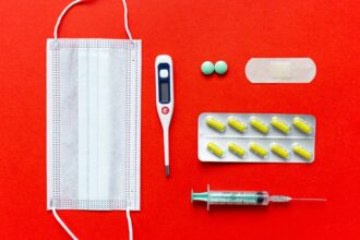 découvrez le prix du vaccin contre la fièvre jaune, ses options de disponibilité et conseils sur la vaccination. protégez-vous efficacement lors de vos voyages dans les zones à risque.