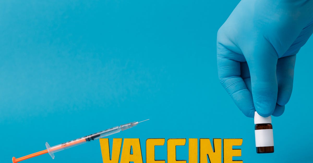 découvrez les effets secondaires du vaccin contre la fièvre jaune, leurs manifestations et leur fréquence. informez-vous sur l'importance de la vaccination et ce à quoi vous pouvez vous attendre après avoir reçu le vaccin.
