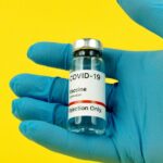 découvrez les effets secondaires possibles du vaccin contre la fièvre jaune. informez-vous sur les réactions courantes et rares, afin de mieux comprendre ce vaccin essentiel pour voyager dans les zones à risque.